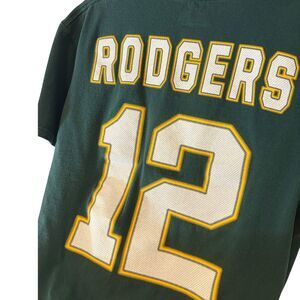 Green Bay Packers Aaron Rodgers #12 NFL Tee - Medium - Vintage Fan Shirt
